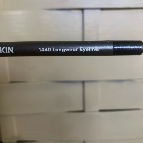 Wonderskin 1440 Longwear Eyeliner Oyster Blue - Picture 5 of 8
